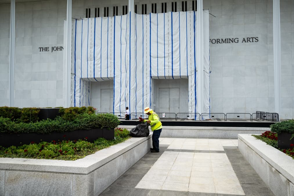 Trump says Kennedy Center will stay closed without renovation unless his name is added back