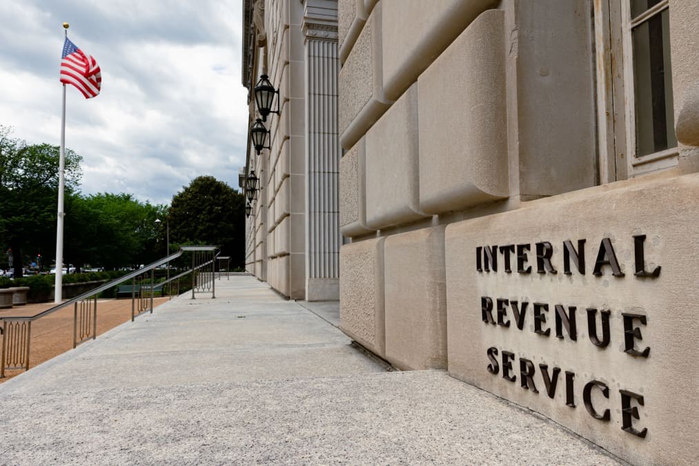 IRS tax debt agreements have plummeted: 'I've never seen a number that low,' taxpayer advocate says