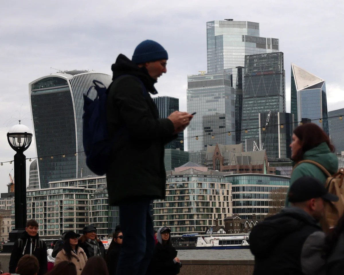 Three international bodies warn of risks of rising debt and soaring borrowing in major economies