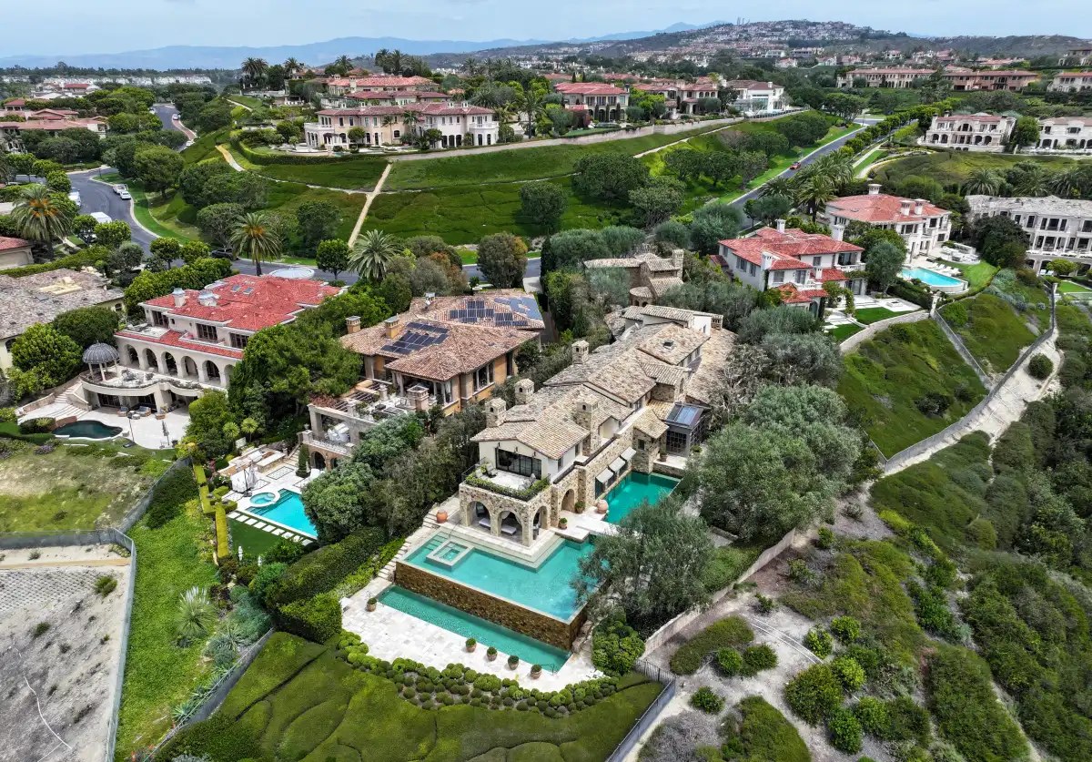 ‘New Girl’ star Jake Johnson lists lush and private Pasadena estate for $3.3 million
