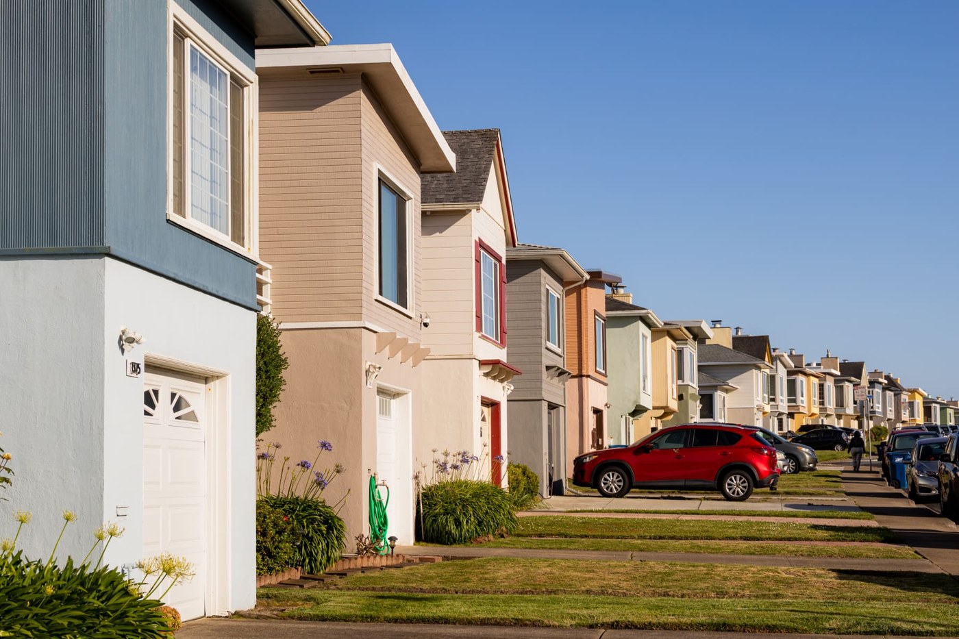 30-year fixed mortgage rate jumps sharply Thursday to 7.45%
