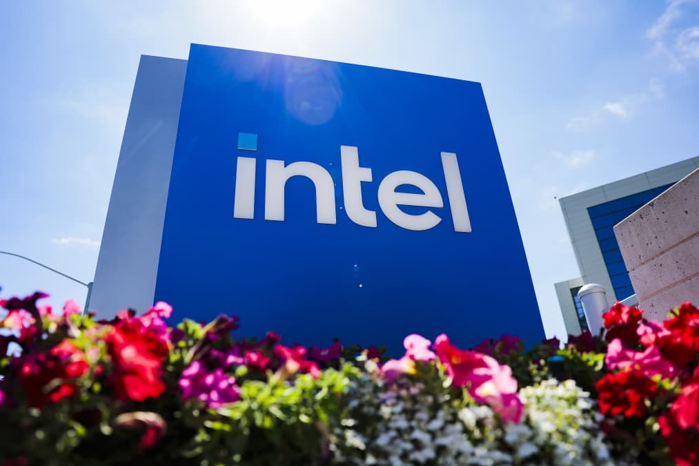 AI trade rebound sparks flurry of unusually bullish options activity