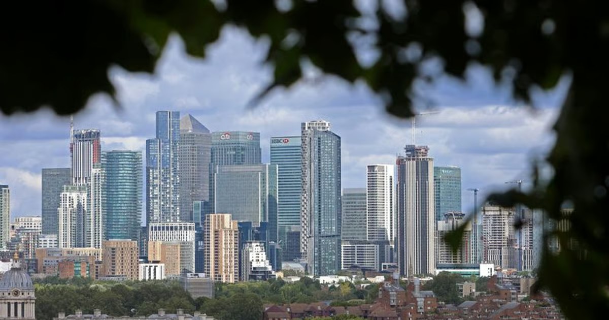 FTSE 100 today: Stocks slip further as HSBC, Reckitt drag; budget, Fed caution